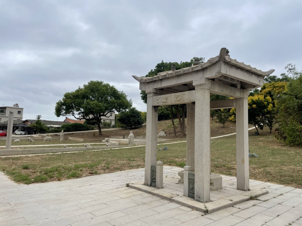 邱良功墓園